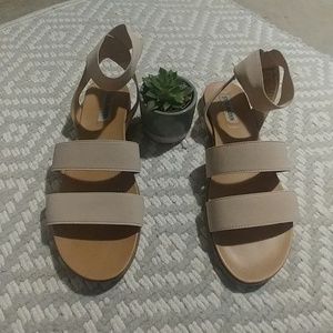 Steve Madden Shoes - 馃尀 Steve Madden Nude Sandals Size 10 Steve Madden Shoes - 馃尀 Steve Madden Nude Sandals Size 10